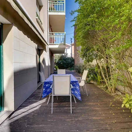 Jammes Soleil : 5 Personnes, Terrasse, Parking, Proche Appartement