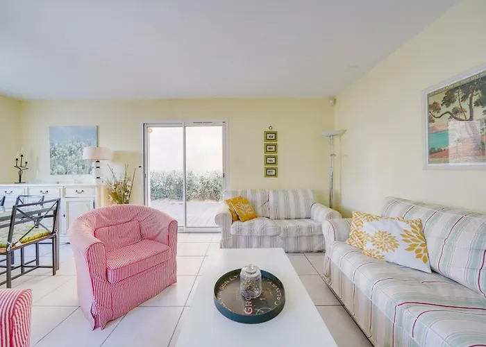 Jammes Soleil : 5 Personnes, Terrasse, Parking, Proche Appartement