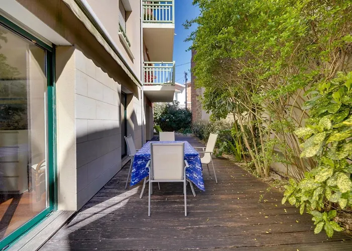 Jammes Soleil : 5 Personnes, Terrasse, Parking, Proche Appartement