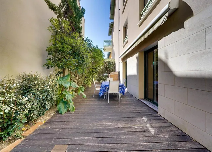 Jammes Soleil : 5 Personnes, Terrasse, Parking, Proche Arcachon