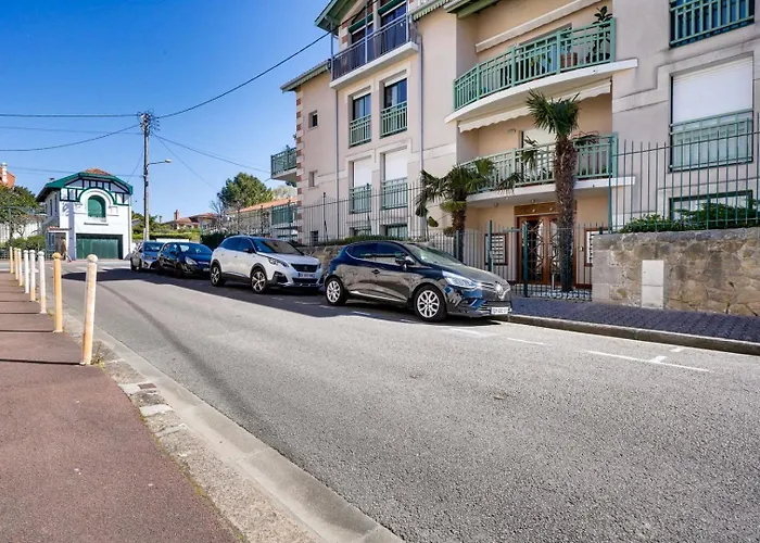 Appartement Jammes Soleil : 5 Personnes, Terrasse, Parking, Proche *